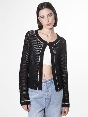Cardigan Influencer en noir : devant