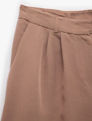 Koton Loose fit Pleat-front trousers in Brown