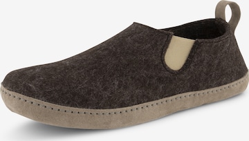 Travelin Slippers in Brown: front