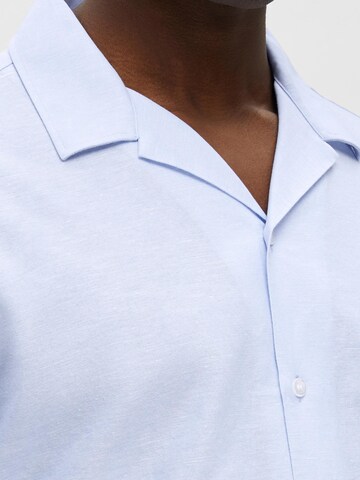 SELECTED HOMME Regular fit Риза в синьо
