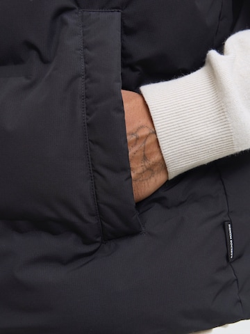 JACK & JONES Жилетка 'JJESOHO' в Черный