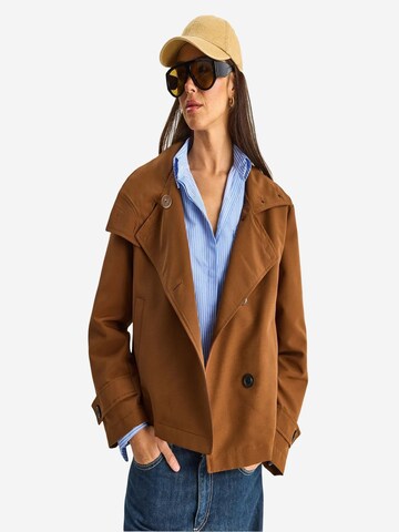 Bianco Lucci Between-Seasons Coat in Brown