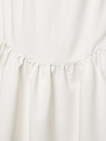 Abito di Pull&Bear in bianco