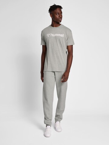 Hummel Tapered Hose in Grau