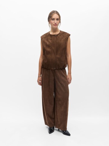 OBJECT Vest in Brown