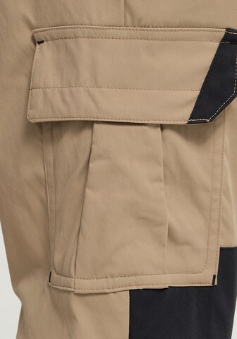 JACK WOLFSKIN Tapered Pants in Beige