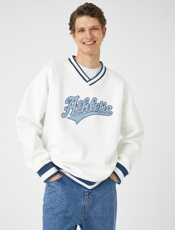 Koton Sweatshirt in White: front