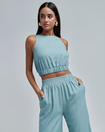 BWLDR - Top 'Laila' en azul: frente