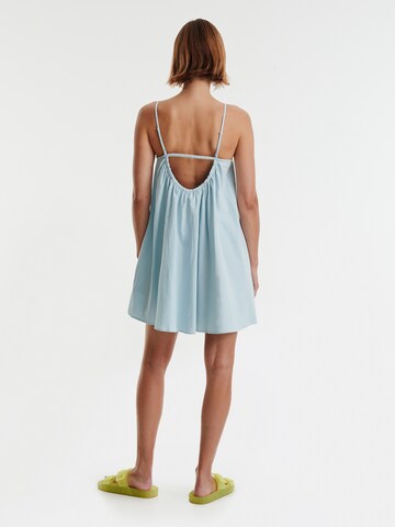 Robe d’été 'Freda' EDITED en bleu