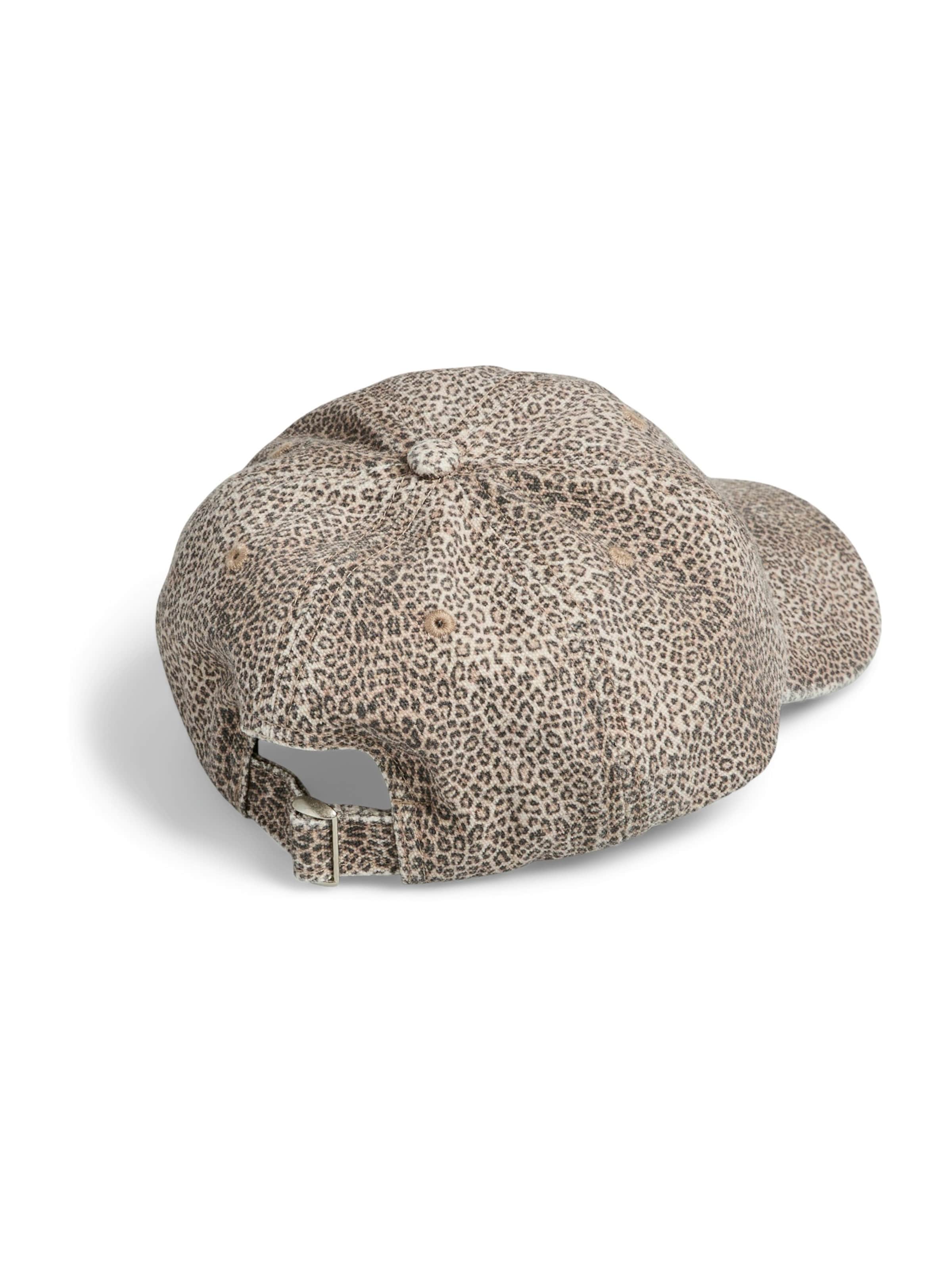 PIECES Cap 'PCKAREN' in Black