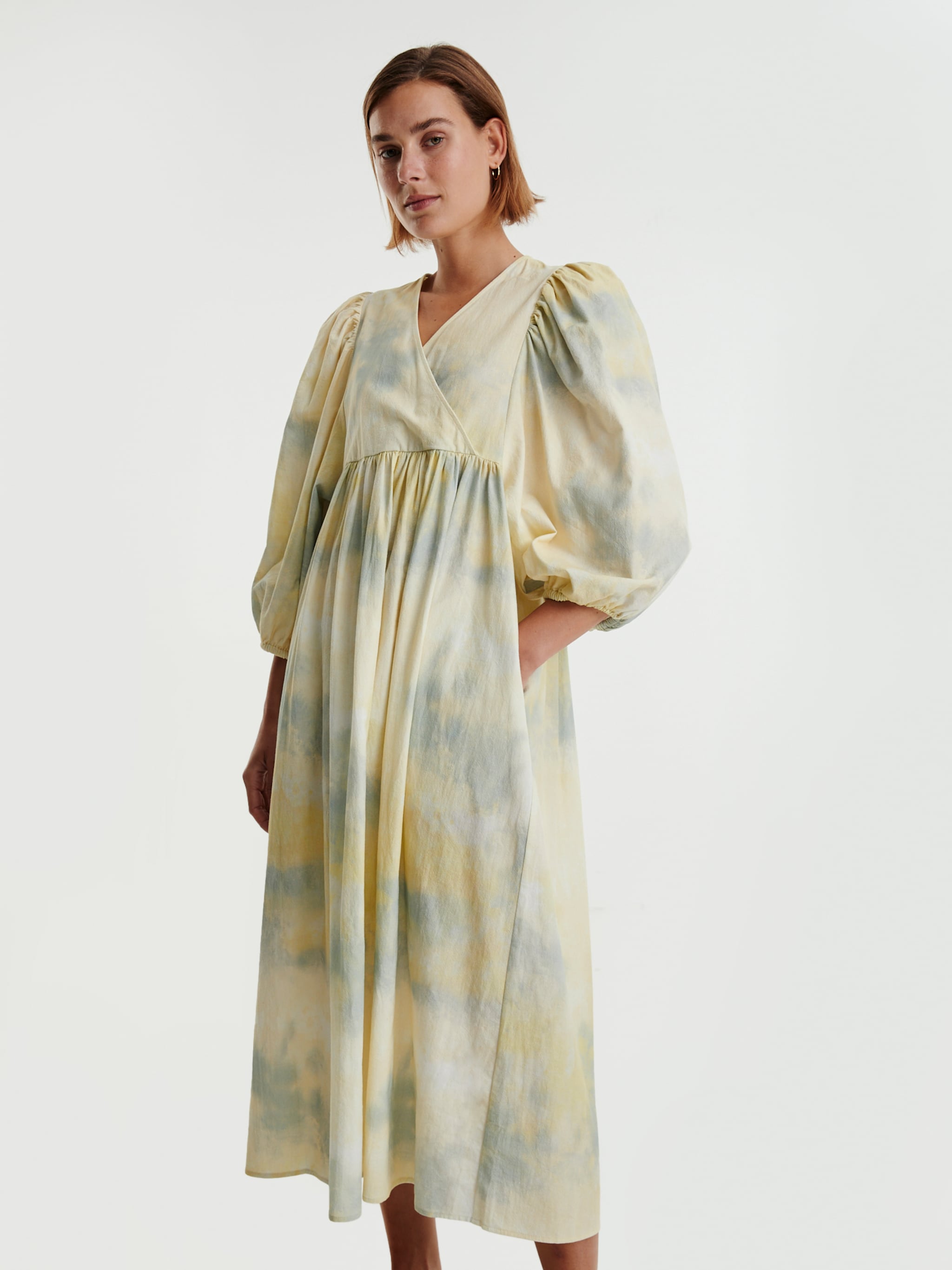 EDITED Produits Robe 'Felice' beige