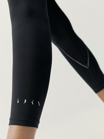 Born Living Yoga Skinny Sports trousers ' Carole ' in Black