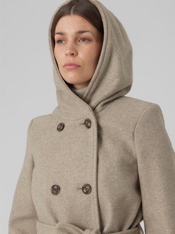 VERO MODA Tussenmantel 'Vincefiona' in Beige