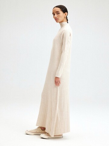 Touche Prive Dress in Grey