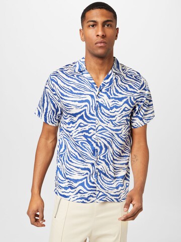 Coupe regular Chemise 'Marstrand' DEDICATED. en bleu : devant