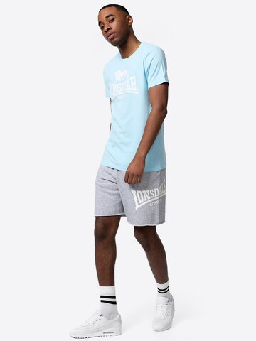 LONSDALE Μπλουζάκι 'St. Erney' σε μπλε