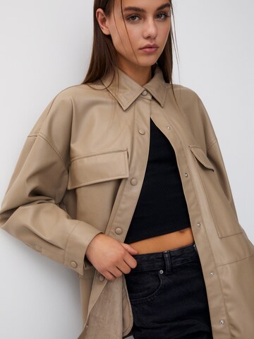 Pull&Bear Between-season jacket in Brown