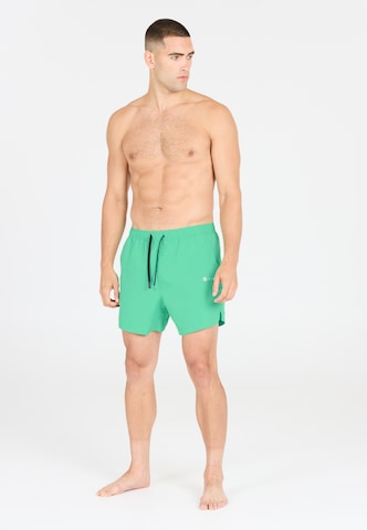 Virtus Boardshorts 'Smither' in Groen