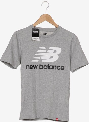 new balance T-Shirt XS in Grau: predná strana