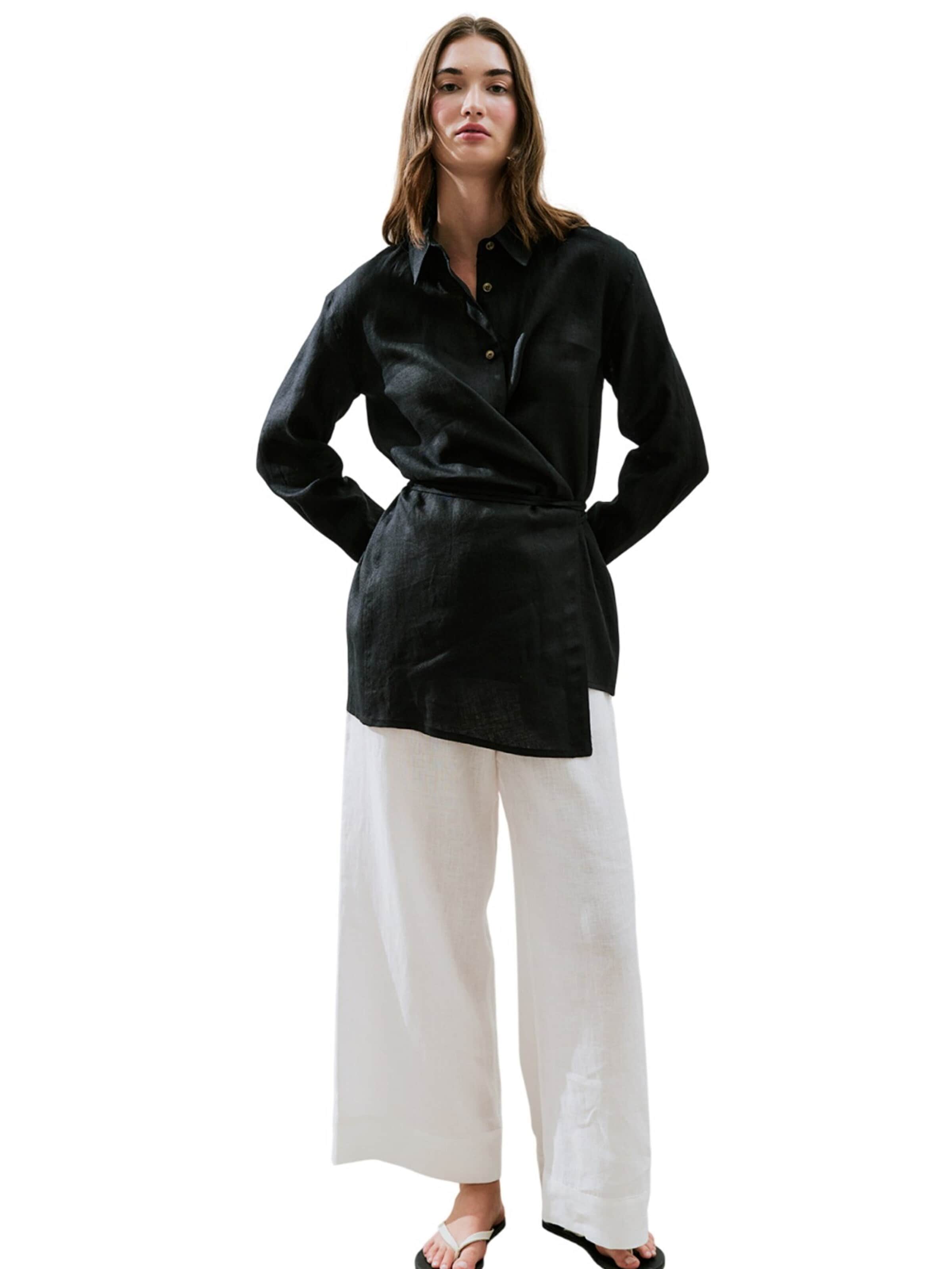 MANUKA Blouse in Zwart: voorkant