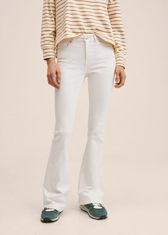 MANGO Flared Jeans 'Flare' in Wit: voorkant