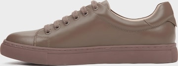 Sneaker bassa '1715-59' di Estro in marrone: frontale
