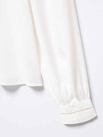 MANGO Blouse in Beige