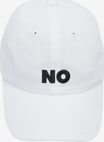 ARMEDANGELS Cap 'YENAAS MAAYBE' in White: front