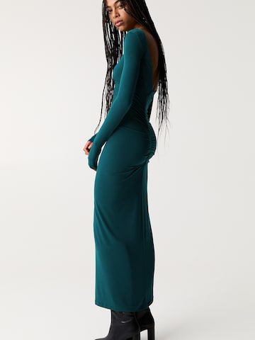 Robe Pull&Bear en vert