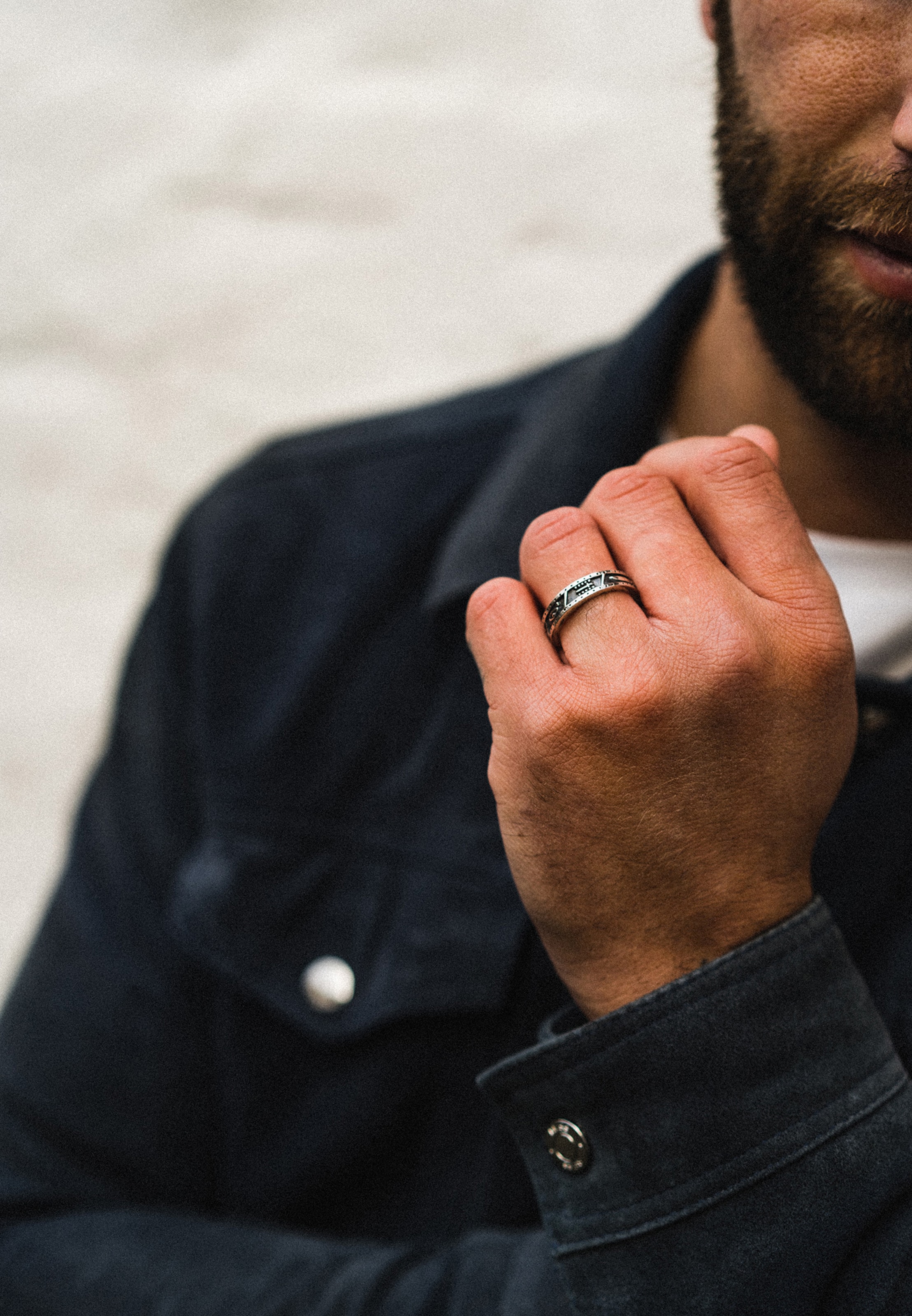 Haze&Glory Δαχτυλίδι 'Foresight' σε ασημί: μπροστά