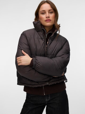 VERO MODA Winterjas 'VMDinafia' in Bruin