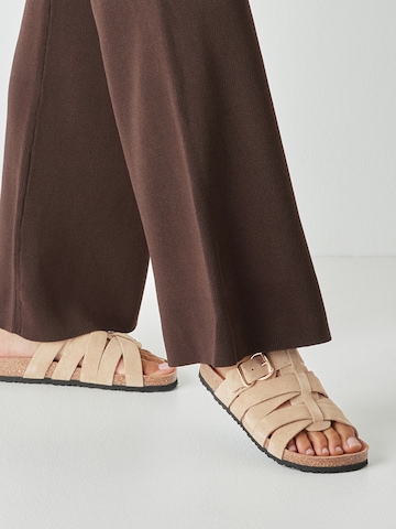 Tamaris Mules in Beige