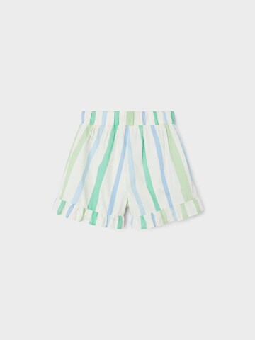 NAME IT Regular Shorts in Grün