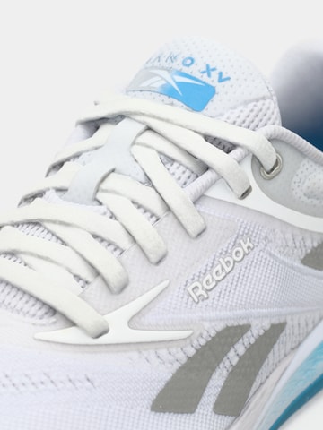 balta Reebok Sportiniai batai 'NANO X5'