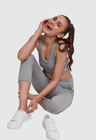 Effilé Pantalon Urban Classics en gris