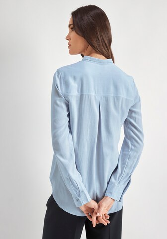 HECHTER PARIS Blouse in Blue