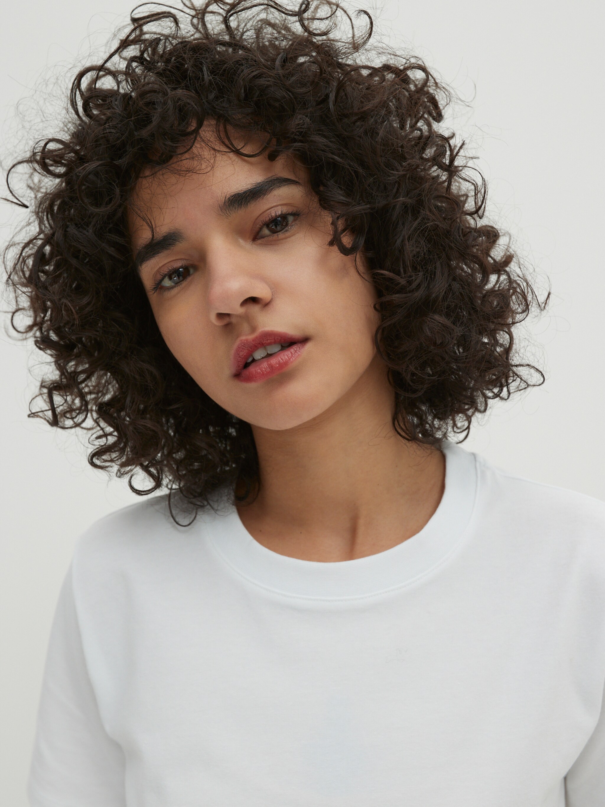 EDITED Producten Shirt 'Enid' Wit