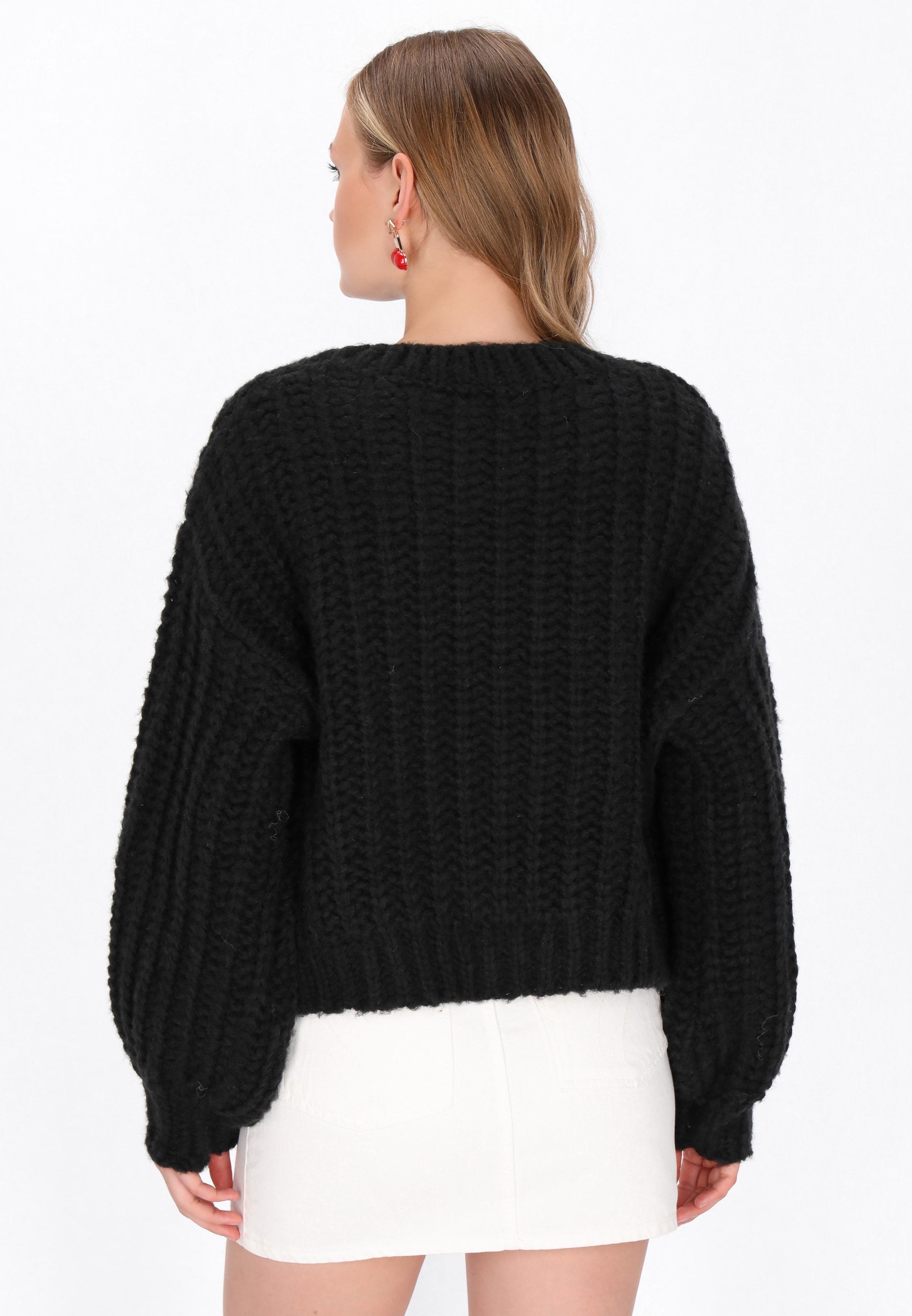 swirly Sweater in Black