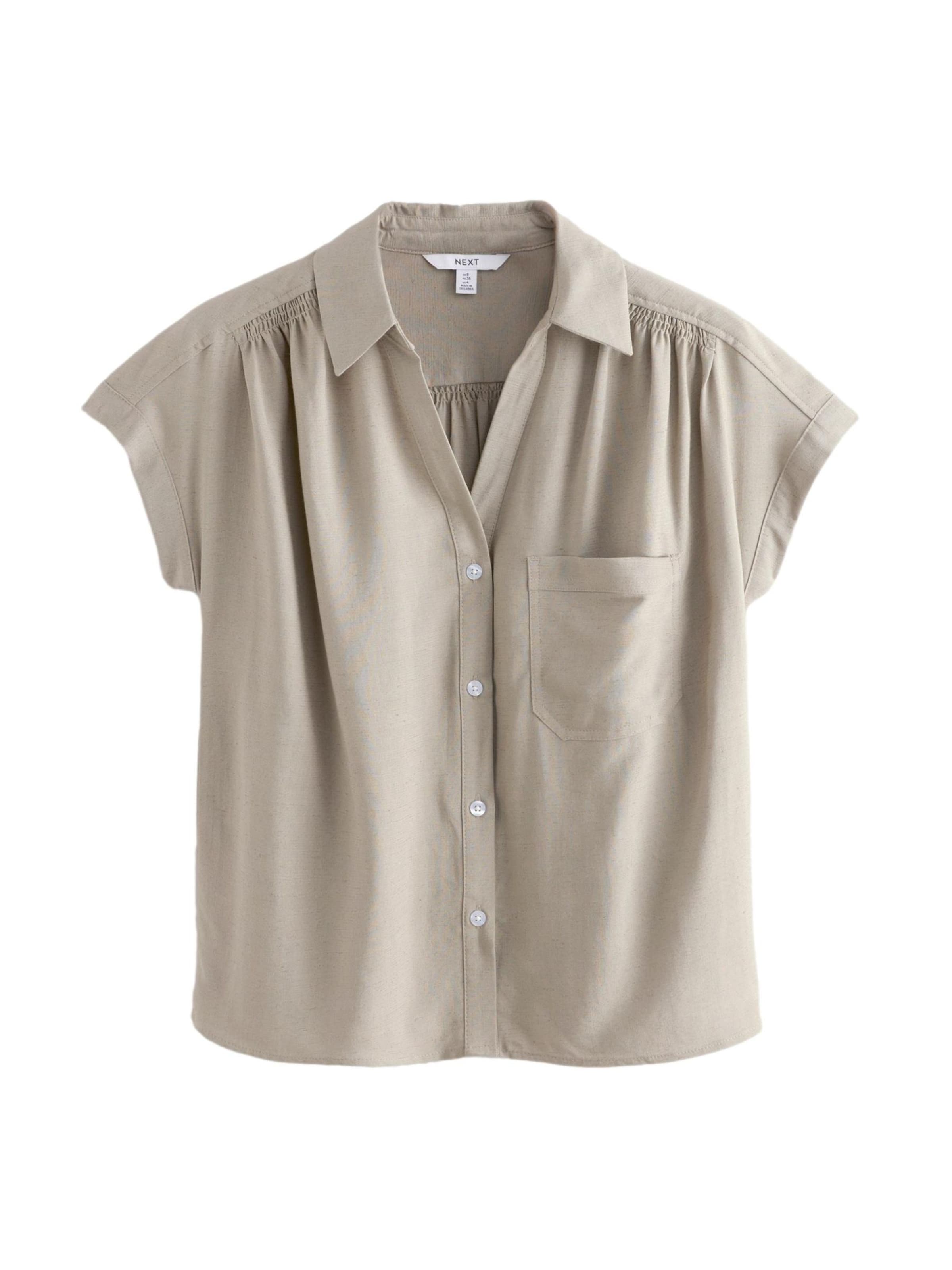 Next Blouse in Green: front