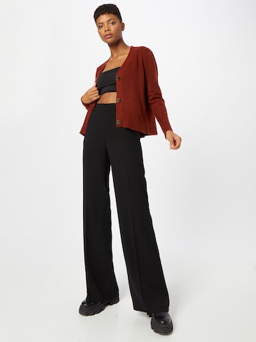 Cardigan 'Eshy' VILA en rouge