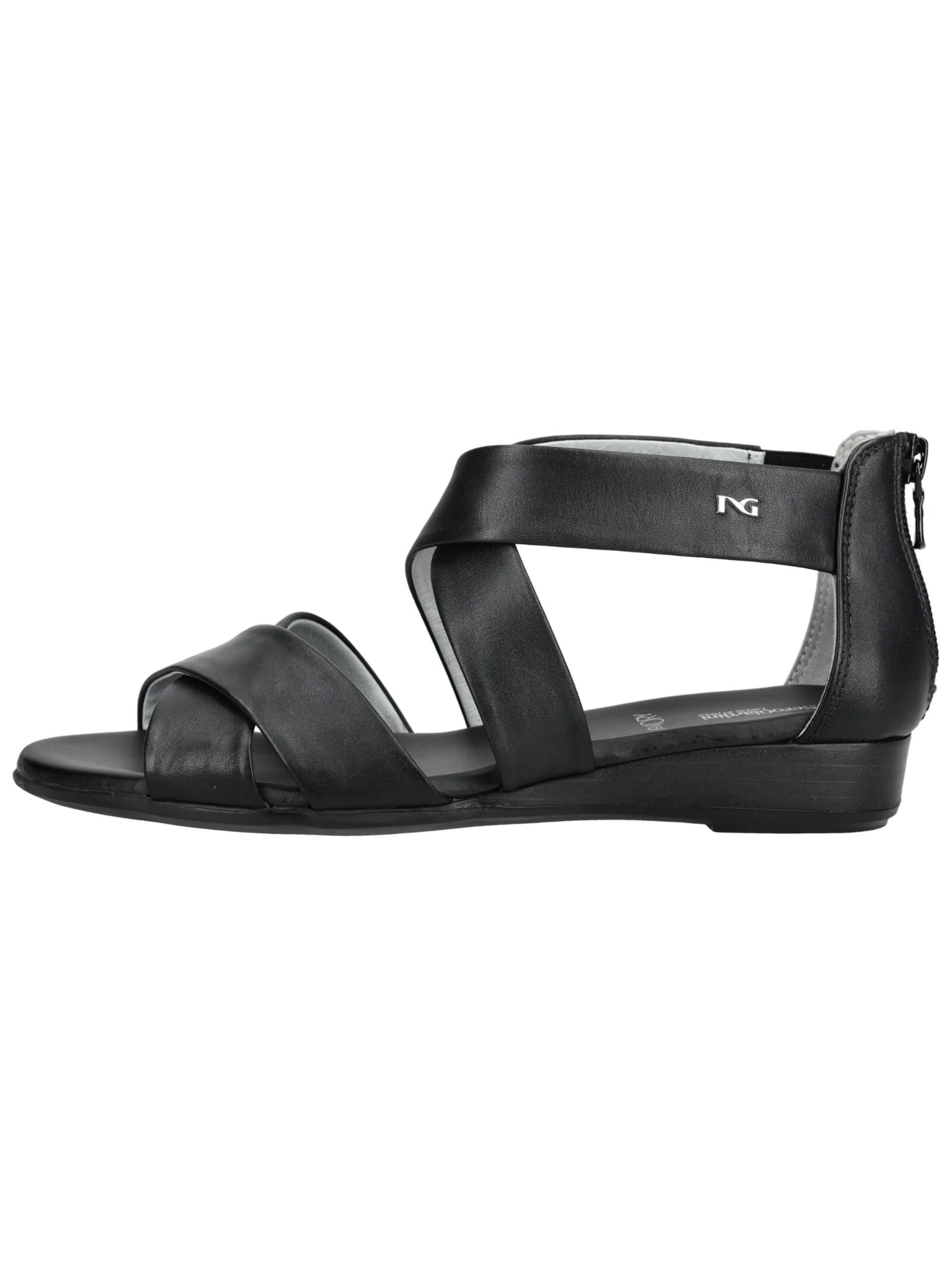 Sandalo di Nero Giardini in nero