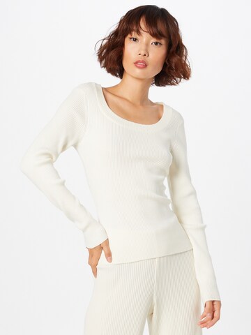 Urban Classics Sweater in White: front