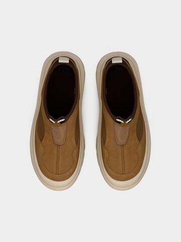 UGG Slip-ons 'Heritage Utility' in Brown