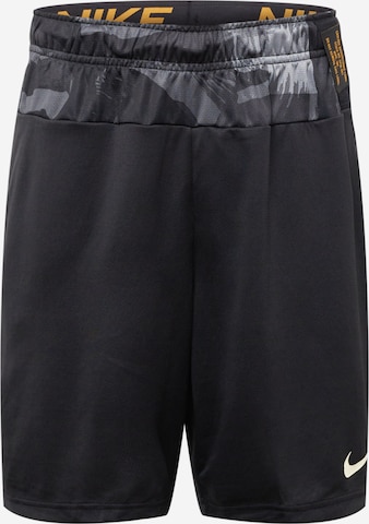 NIKE Regular Sportshorts in Schwarz: predná strana