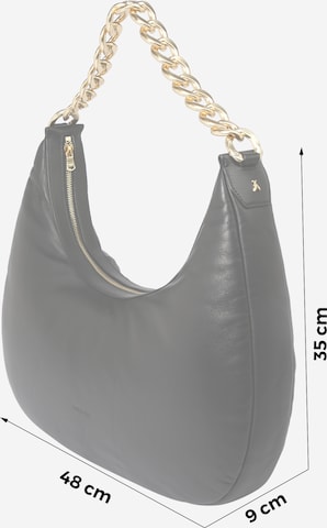 PATRIZIA PEPE Shoulder Bag in Black