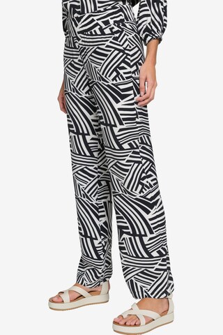 Gina Laura Loose fit Pants in Black: front