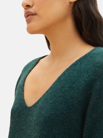 TOM TAILOR Sweater in Green