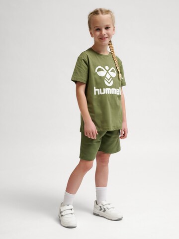 T-Shirt 'Tres' Hummel en vert