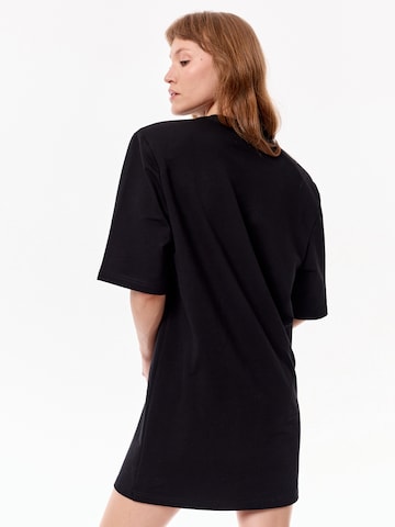 Robe 'Raya' mandragora en noir