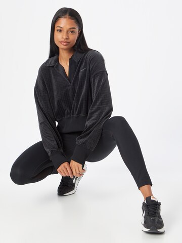 Nike Sportswear Sweatshirt in Black